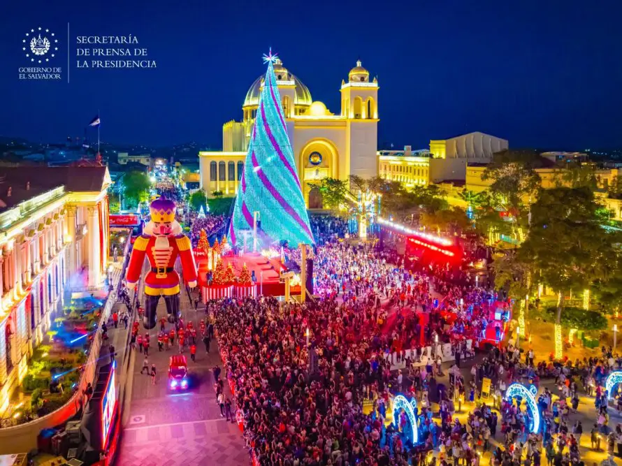 Estas calles estarán restringidas por la caravana de globos gigantes el domingo en el Centro Histórico