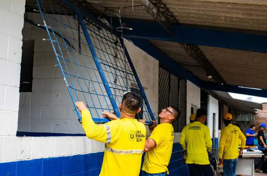 Programa dos escuelas por día registra 438 instituciones intervenidas, pero solo 78 están terminadas