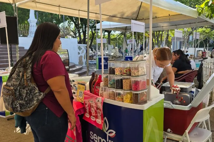 Desarrollan feria para promover 20 negocios de emprendedores retornados en el oriente
