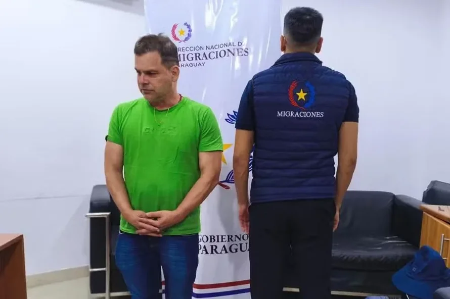 Detienen a exjefe policial brasileño cuando huía a El Salvador con identidad falsa