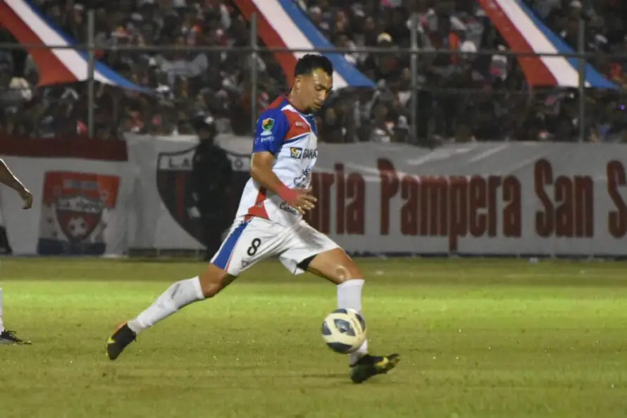 Firpo sella su clasificación a la final tras vencer 3-2 en el global a Águila
