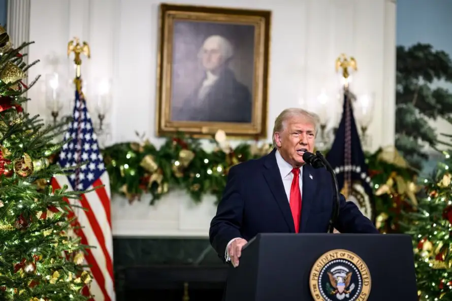 Trump defiende su gestión económica pese a marcado descenso de su popularidad
