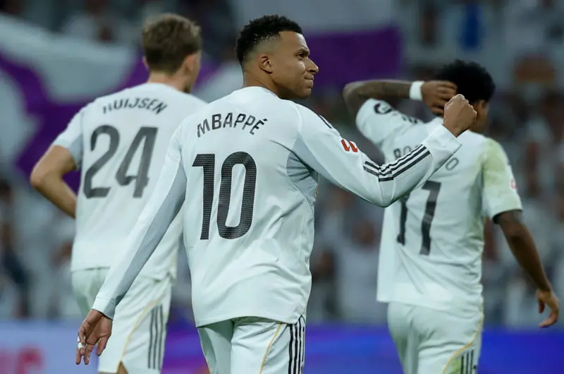 Mbappé aumenta su ventaja en la tabla de goleo e iguala récord de Cristiano Ronaldo