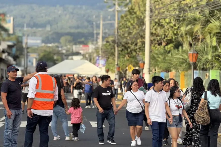 Empieza a llenarse El Cafetalón a pocas horas de iniciar las “luces Campero”