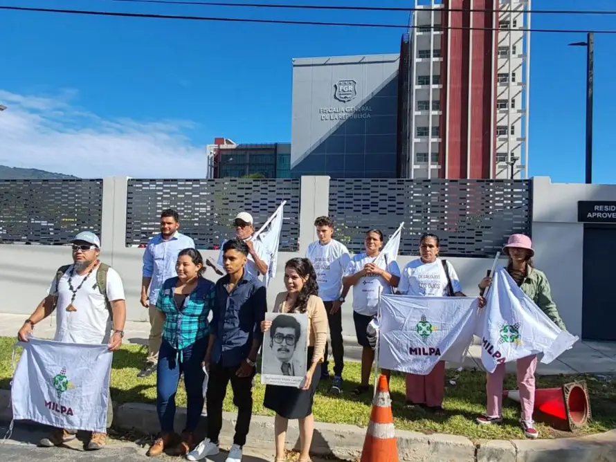 Comunidades de Tecoluca piden a Fiscalía investigar construcción de relleno sanitario por incumplimiento de medidas cautelares de PDDH