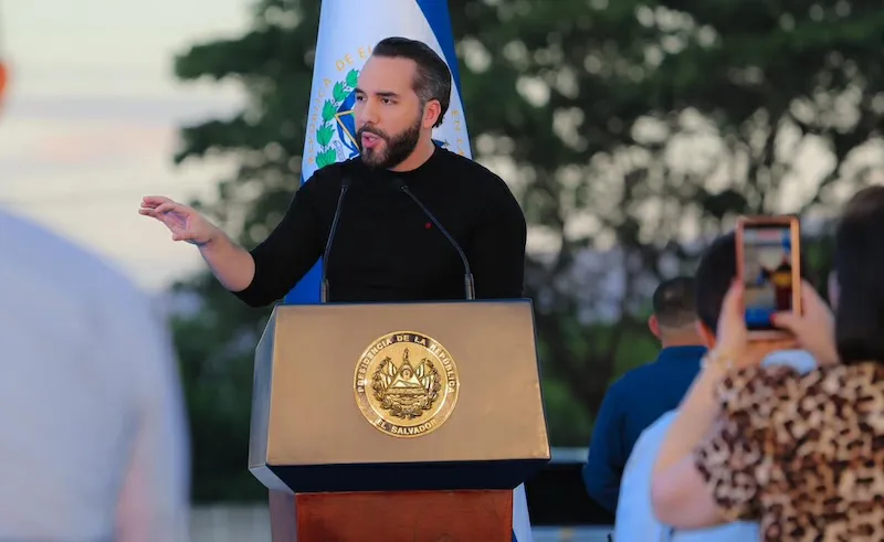  Bukele descarta confrontación con Honduras por disputa de isla Conejo  