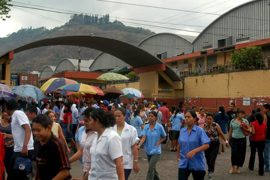 Once empresas textiles han invertido $150 millones desde 2024 en El Salvador