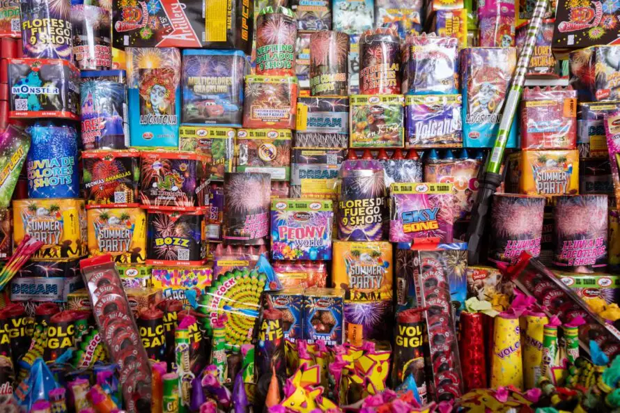 Hasta un 80 % de la población comprará pólvora para Navidad, según Protección Civil