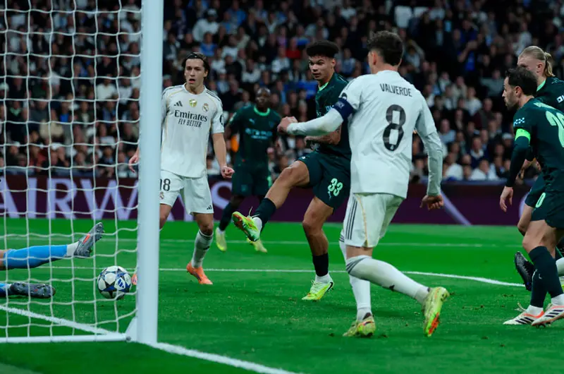 El Manchester City remonta y profundiza la crisis del Real Madrid