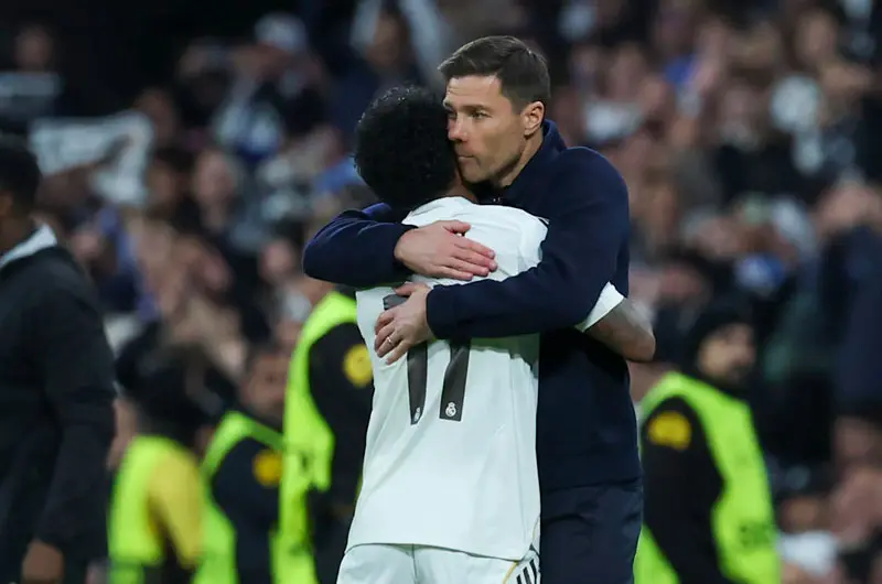 El vestuario del Real Madrid da su respaldo a Xabi Alonso