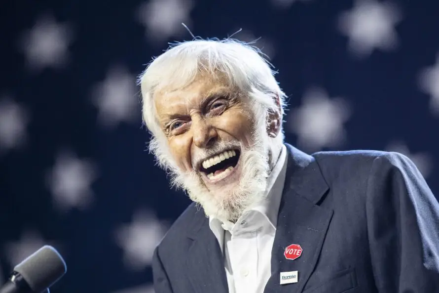 Dick Van Dyke celebra su 100 cumpleaños con la proyección de un documental
