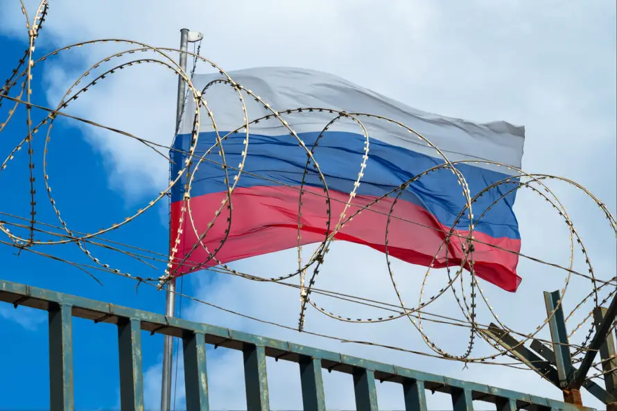 Condenan a 12 años de cárcel por alta traición a un exempleado de Exteriores ruso