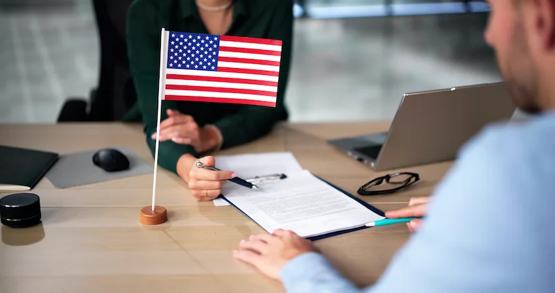 ¿Qué pasó con los permisos de reunificación familiar en EEUU?: experta migratoria señala riesgos