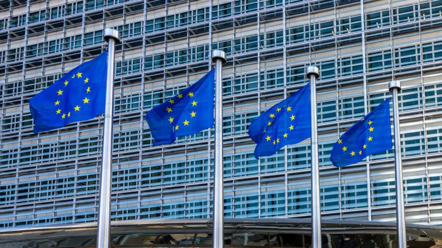 La Unión Europea amplía el cerco energético, financiero y comercial a Rusia