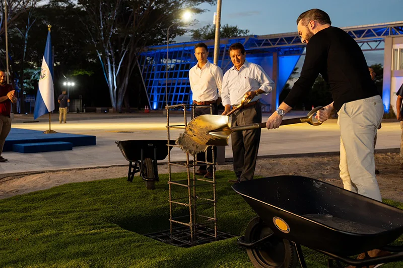 Bukele acompaña el inicio de Air City, la primera zona franca aeroportuaria de El Salvador, con inversión de $250 millones