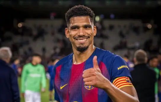 Ronald Araujo no jugará ante el Atlético por motivo privado, confirma Hansi Flick