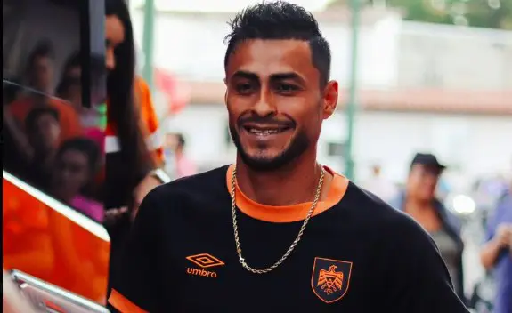 Darwin Cerén, capitán de Águila tras expulsión ante Firpo: “Yo me hago responsable”