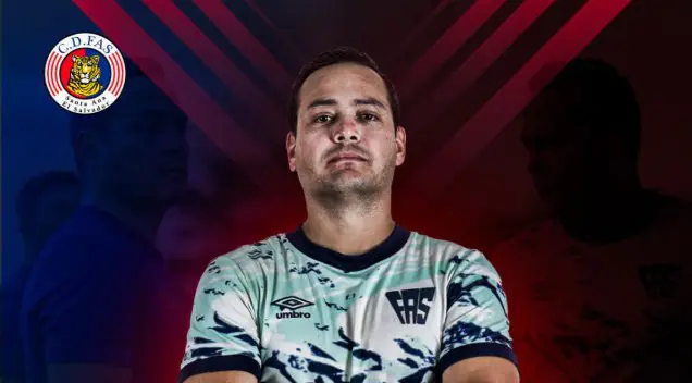 FAS anuncia la salida del director técnico mexicano Cristian Flores