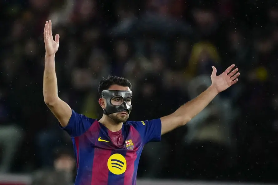3-0. El Barça explota los errores del Oviedo para recuperar el liderato