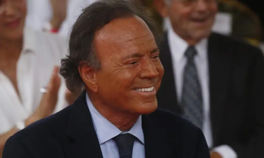 Julio Iglesias pide archivar en España denuncia por agresión sexual por falta de jurisdicción