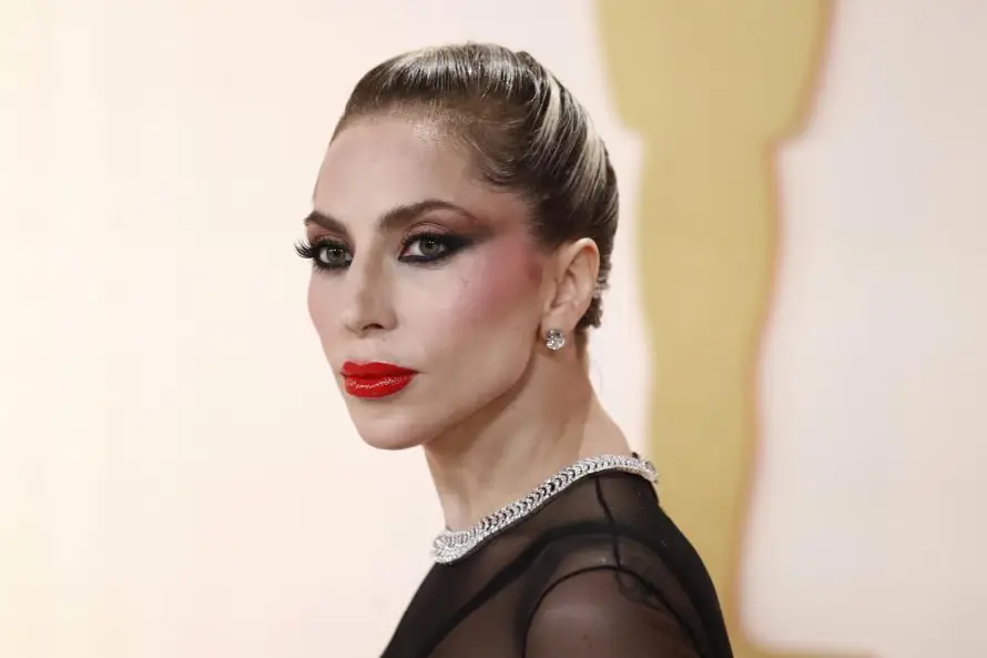 Lady Gaga condena al ICE y apoya a los atacados por Donald Trump