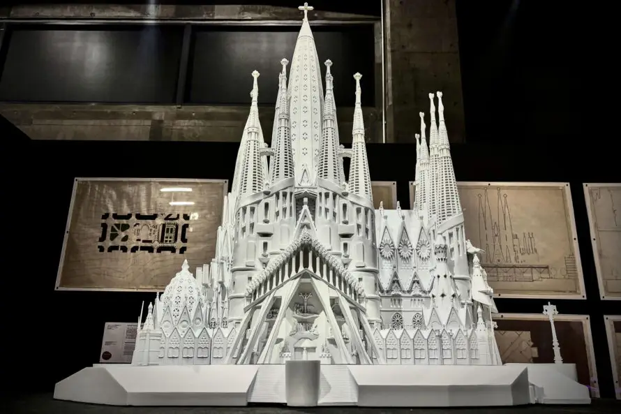 El legado de Gaudí se reconstruye en Tokio 100 años después de su muerte