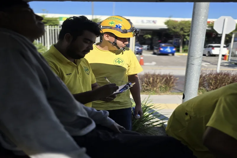 Joven resulta lesionado en accidente de motocicleta en la Panamericana