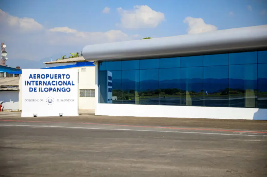 Pasajeros atendidos en Aeropuerto de Ilopango se redujeron en un 5.6 % en 2025