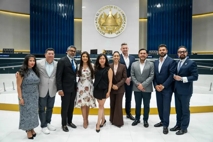 Diputados de Nuevas Ideas se reúnen con Cámara de Comercio de Salvadoreños en Australia