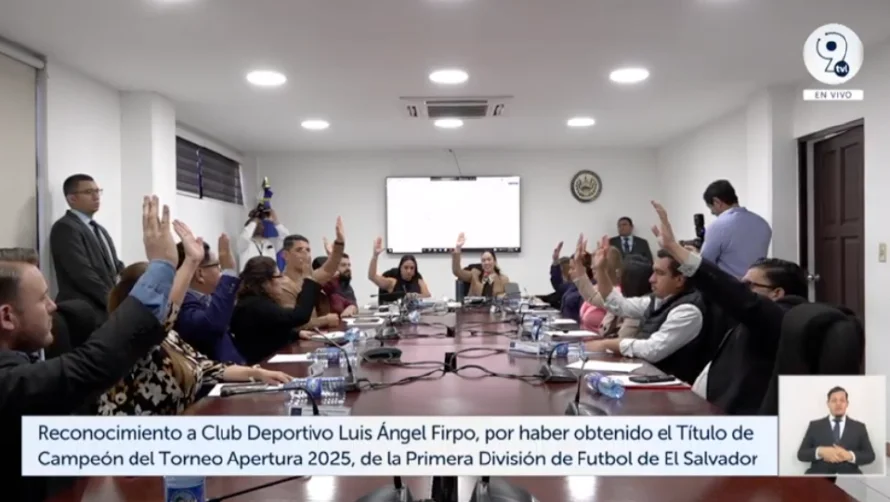 Diputados aprueban reconocimiento al Firpo por haberse coronado campeón del Apertura 2025 luego de 12 años