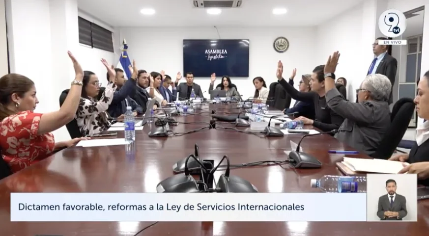 Con cambios dictaminan ley para incentivar a empresas a que expandan sus inversiones