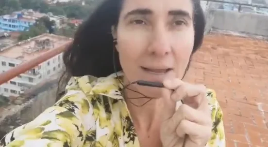 Detienen por media hora a periodista Yoani Sánchez y agentes cubanos le advierten no salga de su casa