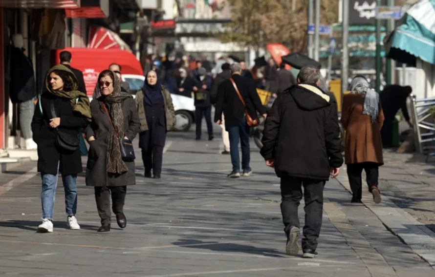 Las protestas se intensifican en su décimo día en Irán con represión que deja 36 muertos