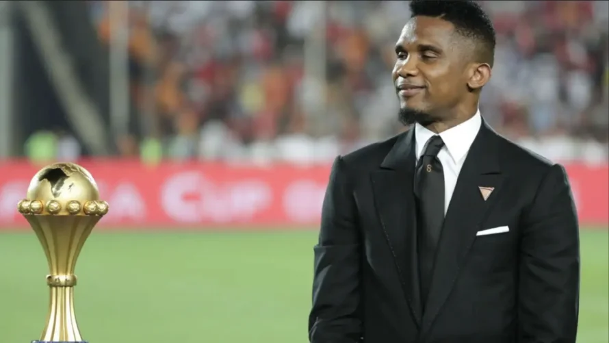 Eto’o, sancionado con 4 partidos sin entrar a los estadios en la Copa África