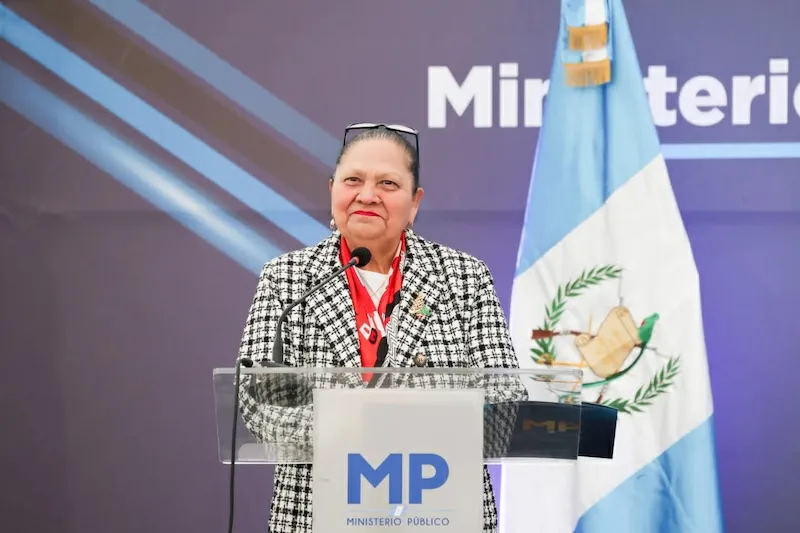 Periodistas guatemaltecos presentan libro sobre fiscal señalada de corrupción por EE.UU.