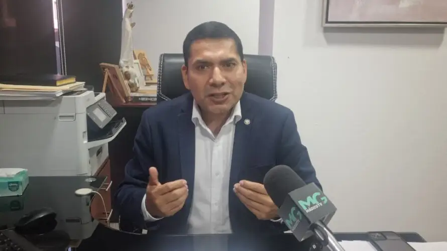 Lira pide "recomendable" a Salud para indemnizar a trabajadores despedidos: no tuvo apoyo