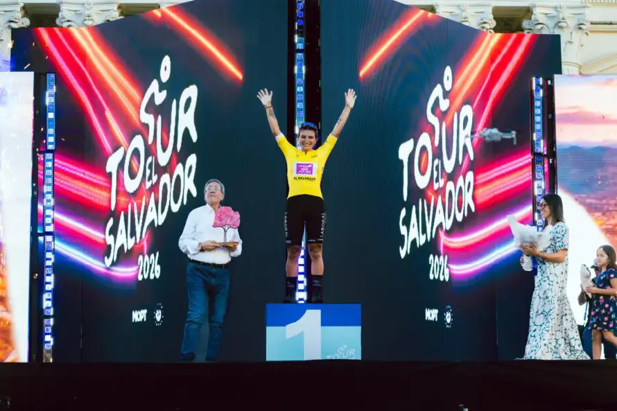 La chilena Catalina Soto lidera la etapa III del Tour El Salvador 2026