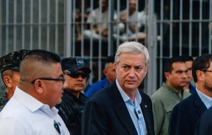 Presidente electo de Chile luego de visitar el CECOT, en El Salvador: “Las medidas no se copian, se estudian y se adaptan”