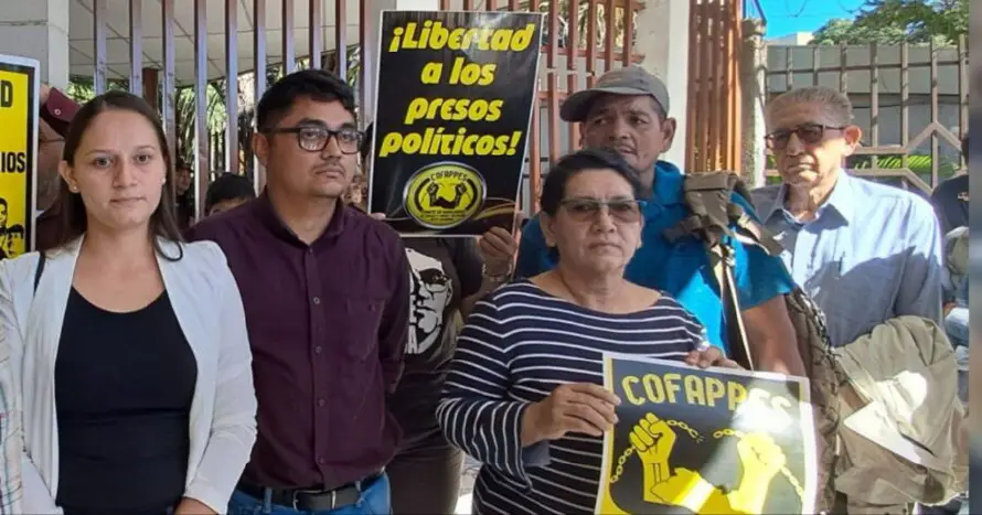 Familiares de procesados en caso Santa Marta denuncian a Tribunal de San Vicente por retraso de entrega de sentencia escrita