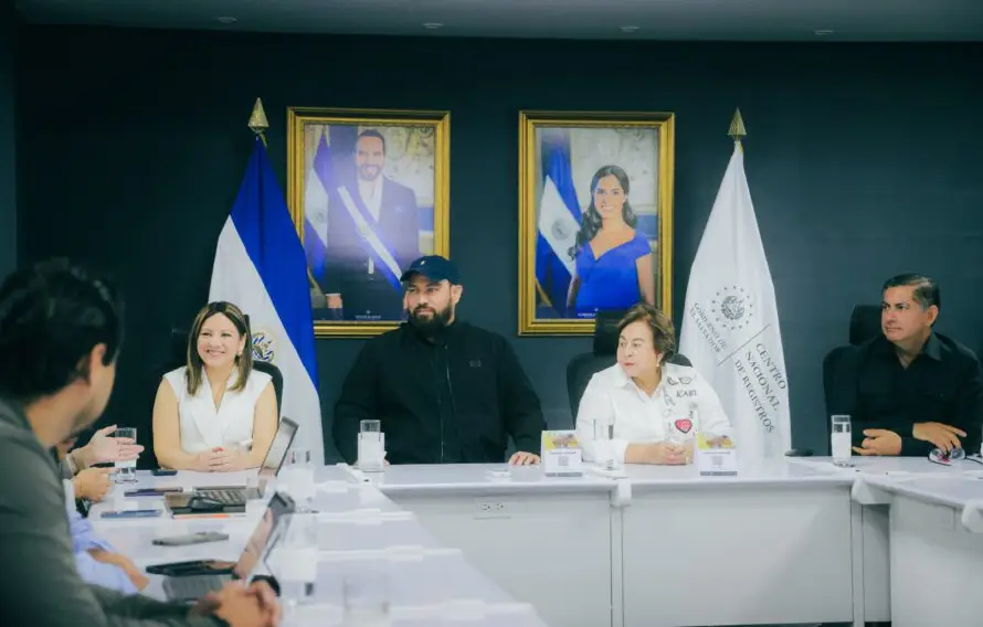 Alcaldes firman acta para definir límites territoriales entre San Salvador y Antiguo Cuscatlán
