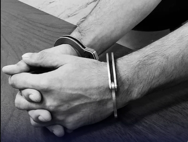 Condenan a 10 años de prisión a sujeto que mantuvo cautiva y violó a una niña de 12 años