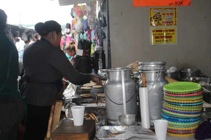 Más de 779,000 salvadoreños laboran en el sector informal en el área urbana