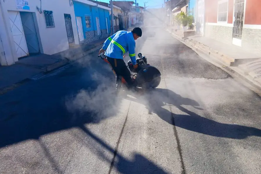 ANDA interviene tuberías en Metapán y mantendrá circulación restringida en calles de la zona