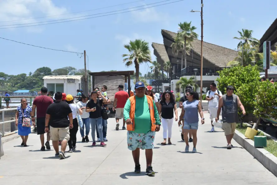 Estos son los destinos que más visitan los turistas guatemaltecos y hondureños en El Salvador