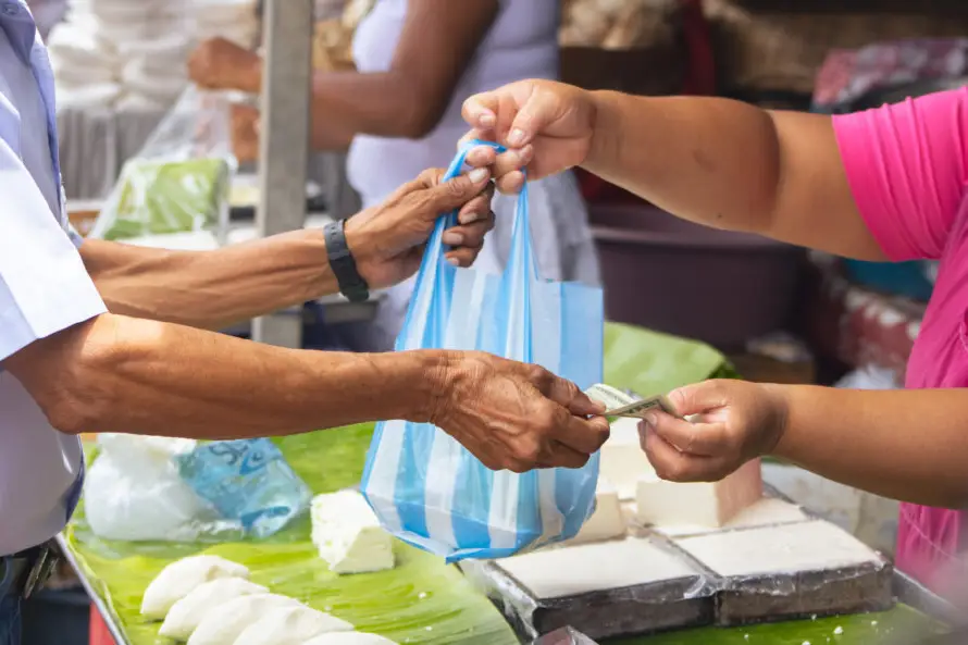 El Salvador registra la segunda inflación más baja de la región al cierre del primer trimestre de 2026