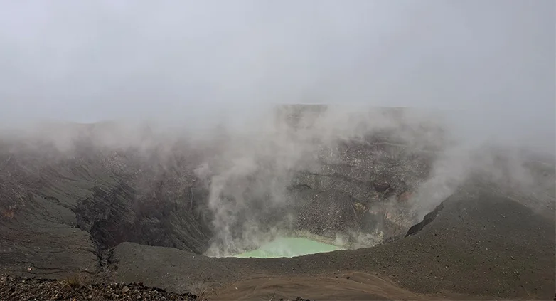 Marn advierte que caminatas al volcán de Santa Ana podrían no llegar al cráter por vientos fuertes