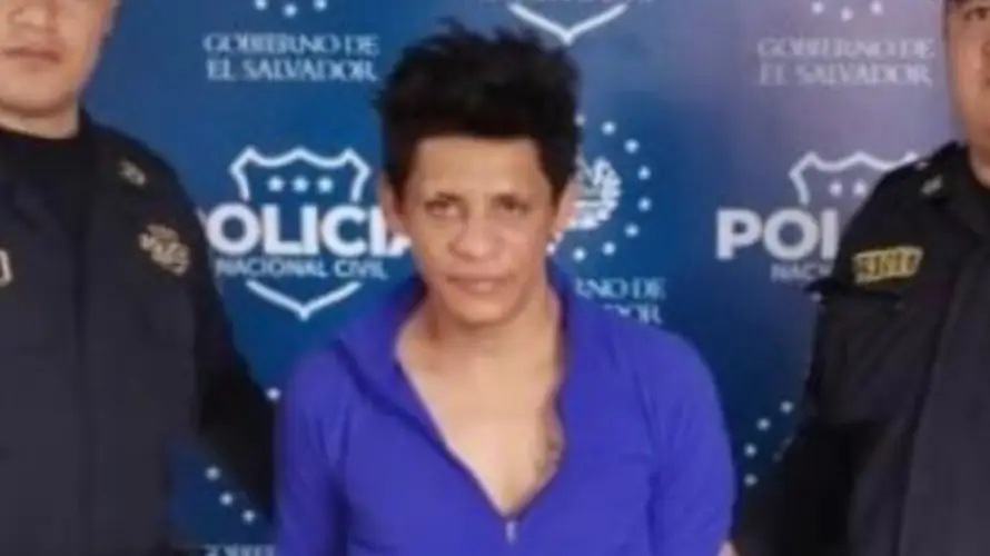 Detienen a sujeto captado en video realizando señas de pandillas y amenazando a personas en San Jacinto