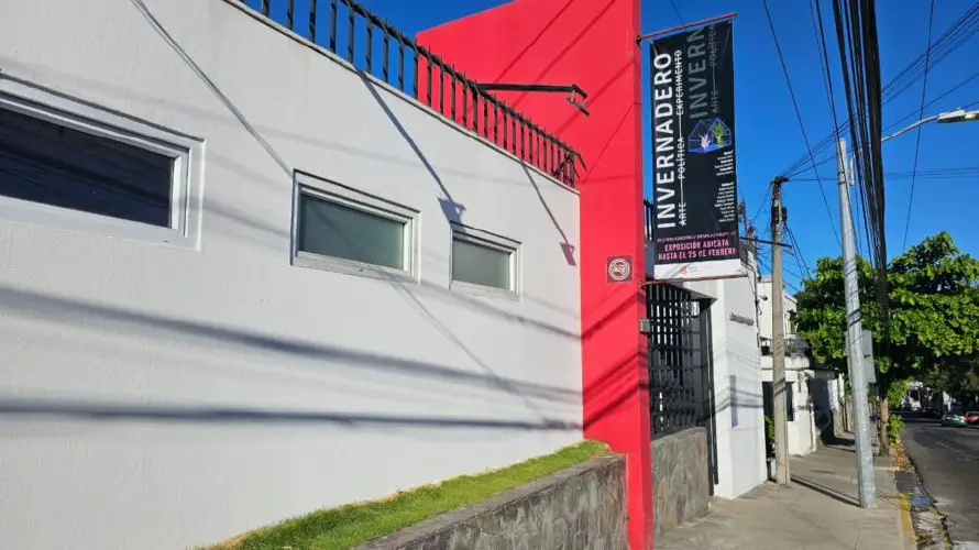 El desplazamiento motiva al arte contemporáneo en Centro Cultural de España
