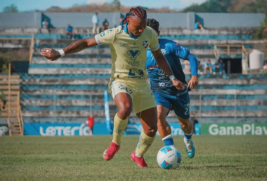 FAS y Fuerte San Francisco empatan 1-1 en un partido con pocas acciones