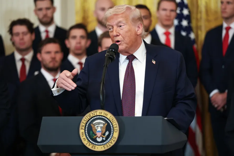 Trump dice que logrará "un acuerdo integral de desmilitarización con Hamás" en Gaza